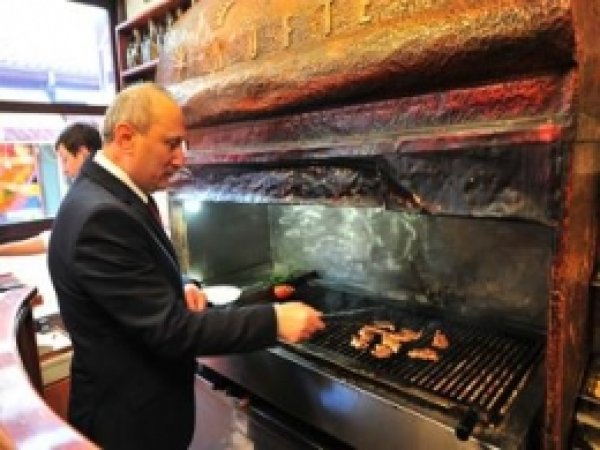 Tarihi Hamamın Lokanta Olarak Kullanılmasına Tepki 