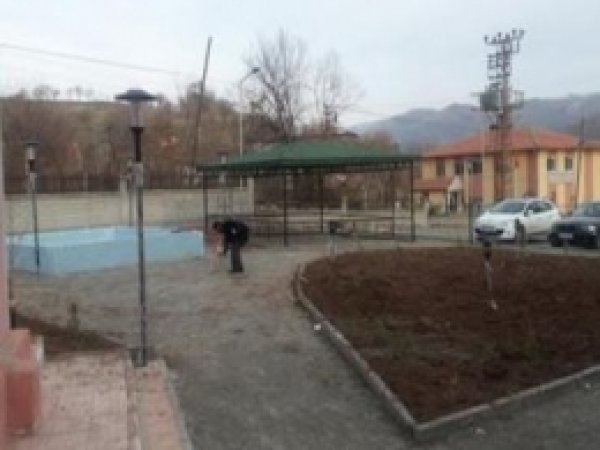 Palu Devlet Hastanesinde Çevre Düzenlemesi Yapıldı 