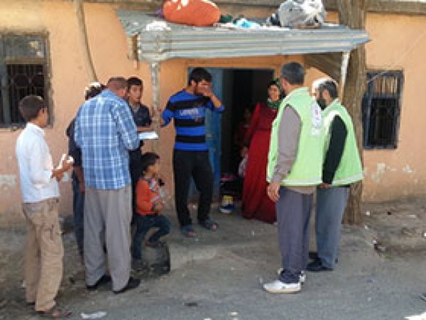 Kahta'da Sığınmacılara Kurban Eti Dağıtıldı 
