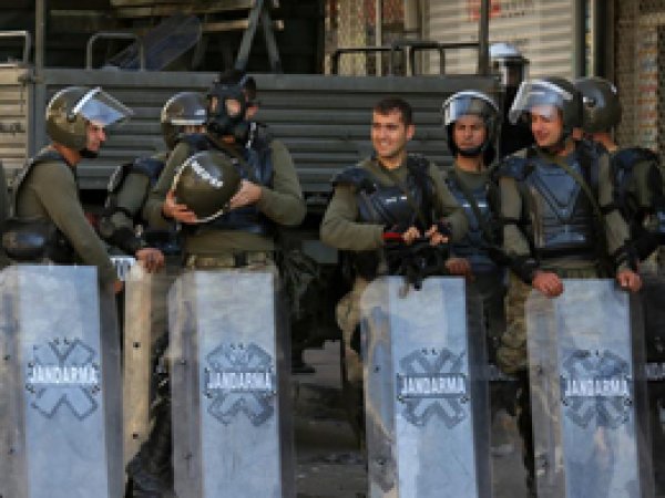 İstanbul'da Jandarma Şehre İndi 
