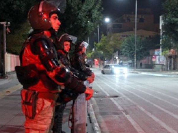 Diyarbakır'da Sokağa Çıkma Yasağı Uzatıldı 