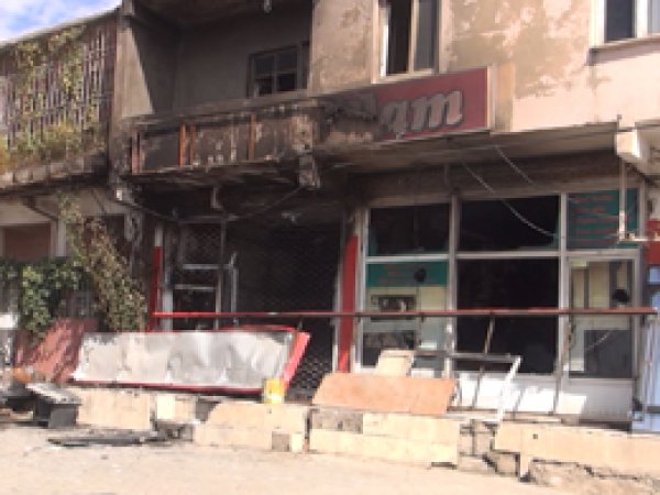 PKK Üyeleri Şırnak'ta İşyerlerini Yaktı 