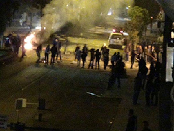 PKK'liler Bitlis'te 8 Okulu Ateşe Verdi 