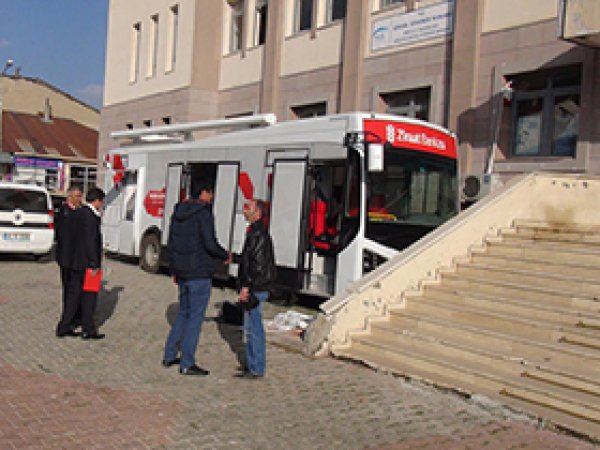 Olaylarda Yakılan Banka Seyyar Hizmet Verecek 