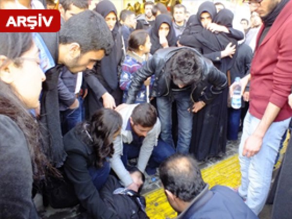 PKK/HDP'li Çeteler Tesettürlü Bayana Saldırdı 