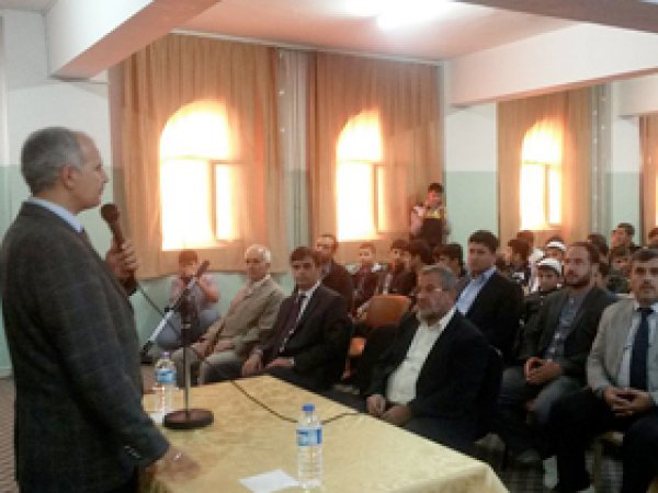 'Modern Dünyada Gençlik' Semineri