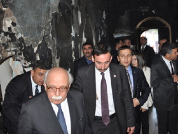 Avcı, Kızıltepe'de Yakılan Okulları İnceledi 