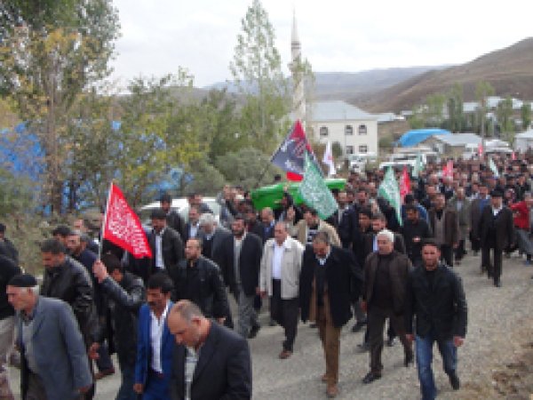 HÜDA PAR Üyesi Tekbirlerle Defnedildi 