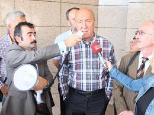 Uzaylı Prof. Pekünlü Yine Hakim Önünde