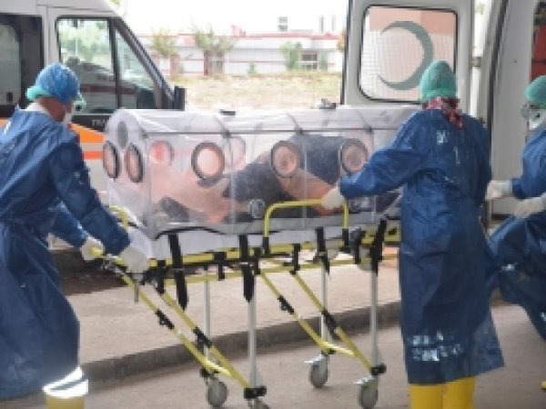 EBOLA - MERS Şüphesi Hastaneyi Hareketlendirdi 