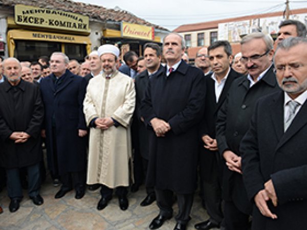 Mehmet Görmez Aşure Şölenine Katıldı 