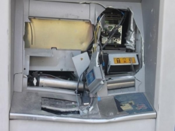 Van'da Tahrip Edilen ATM'ler Hala Onarılmadı 