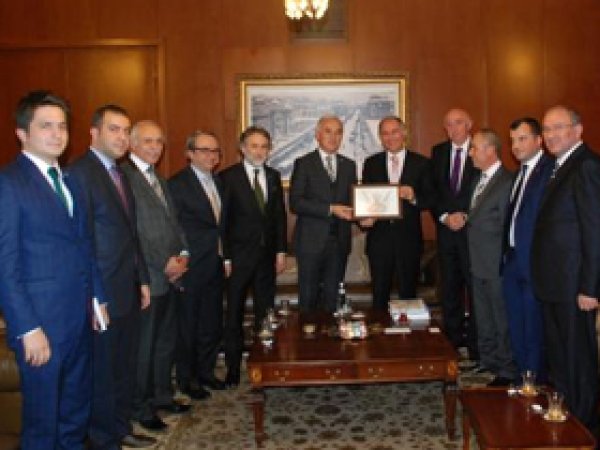 Bakan Ala'ya Diyarbakır Raporu Sunuldu