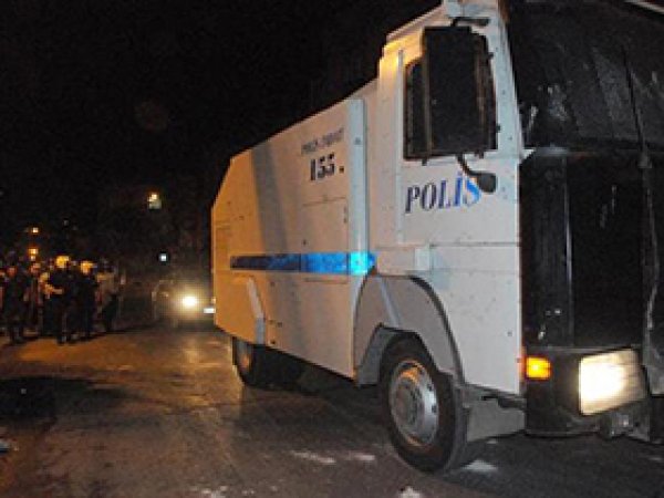 Antep'te Yol Kapatanlara Polis Müdahale Etti 