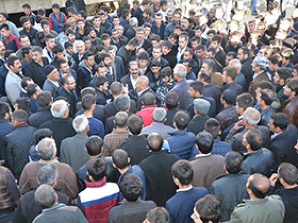 Yüksekova'da 'Hakaret' Gerginliği 