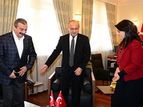 Akdoğan'la Görüşen Heyetten Açıklama