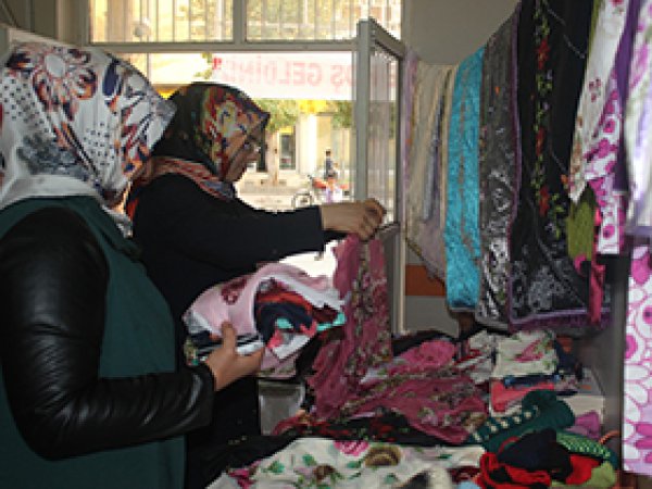 Ceylanpınar'da Öğrenciler Yararına Kermes 