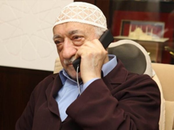 'Fethullah Hoca İstihbarat İşlerine Meraklı'