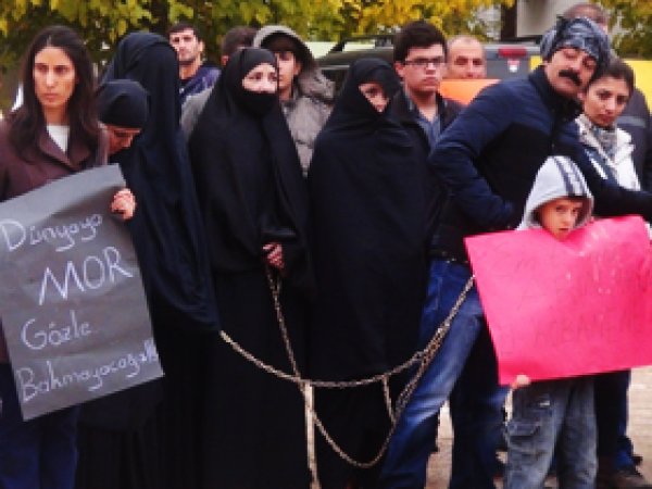 'Suratlarındaki Maske Düştü'