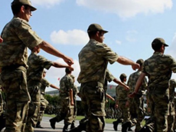 'Zengin Bedelliye, Fakir Askere!'