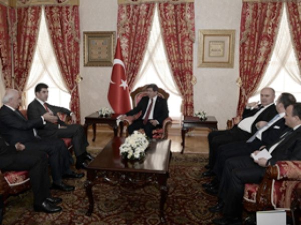 Davutoğlu, Barzani'yi kabul etti