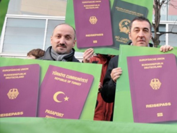 Almanya'da çifte vatandaşlık yasası yürürlükte