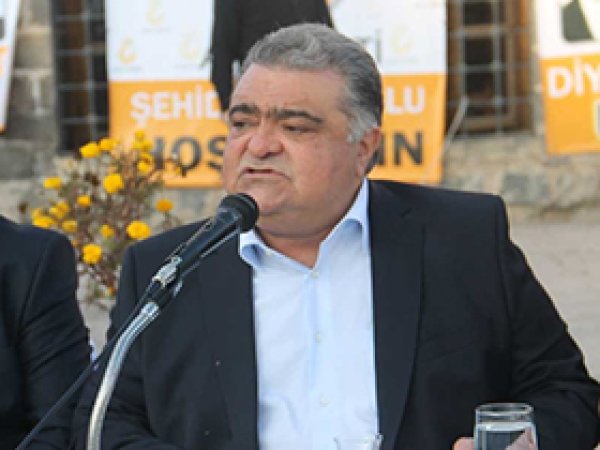 'Başörtüsü sorunuyla toplum geriye gitti'