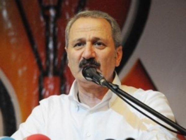 Eski Bakan Çağlayan Mersin'de 
