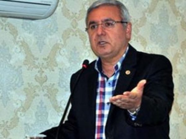 'Badem Bıyıklı Neoconlar Hükümeti Devirme Girişiminde'