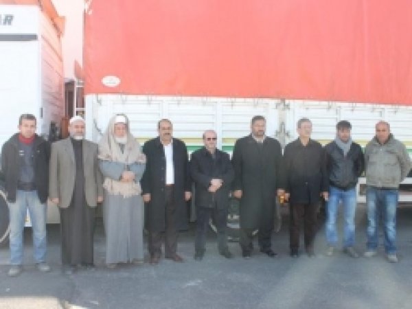 Şanlıurfa'dan Suriye'ye 2 TIR Yardım 