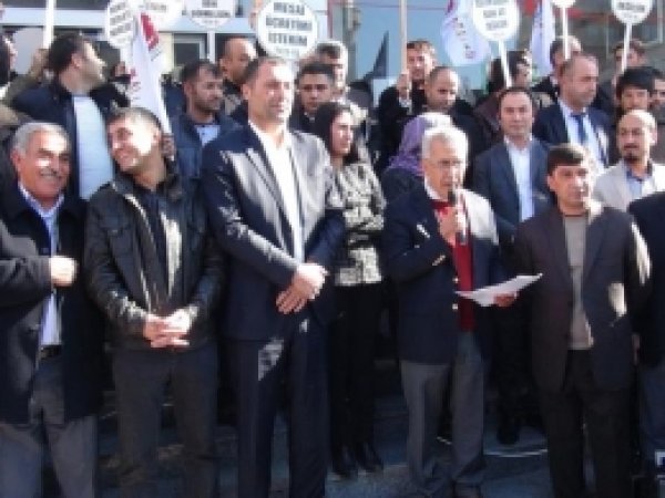 TES-İŞ Batman'da Üyelerinin Haklarını Aradı 