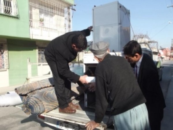 Mustazaflar Cemiyetinden Mültecilere Yardım 