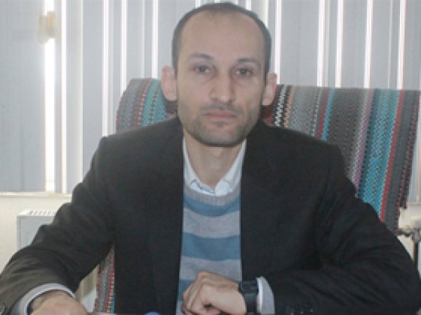 Müslümanların Yatak Odasına Kadar Dinlemişler!