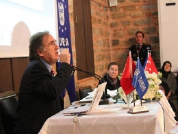 'GDO'lu Ürünler Hastalıkları Artırdı'