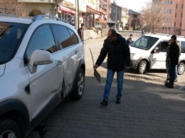 Bingöl'de Maddi Hasarlı Kaza 