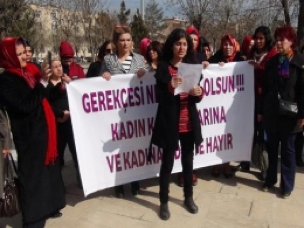 Batman'daki Kadınlardan Kadın Cinayetine Tepki 