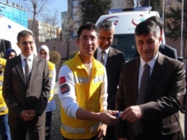 Batman'a 6 Ambulans Daha Kazandırıldı 
