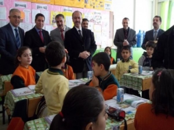 Muş'taki Tüm Okullarda Süt Dağıtımı Yapılacak 