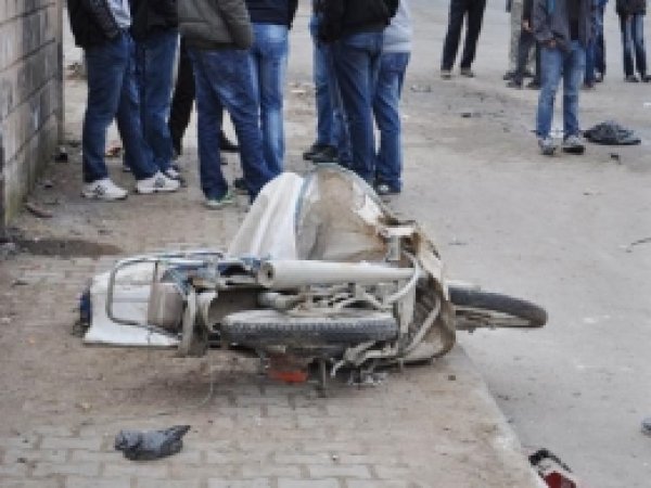 Otomobilin Çarptığı Motosiklet Sürücüsü Öldü 