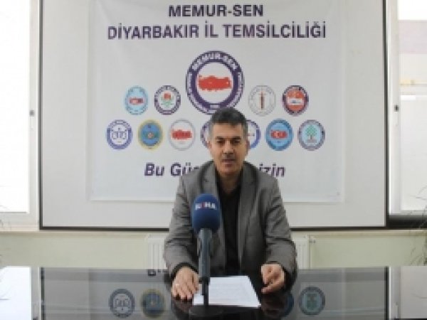 Türbe Alanında Kilise Yapılmak İstenmesine Tepki