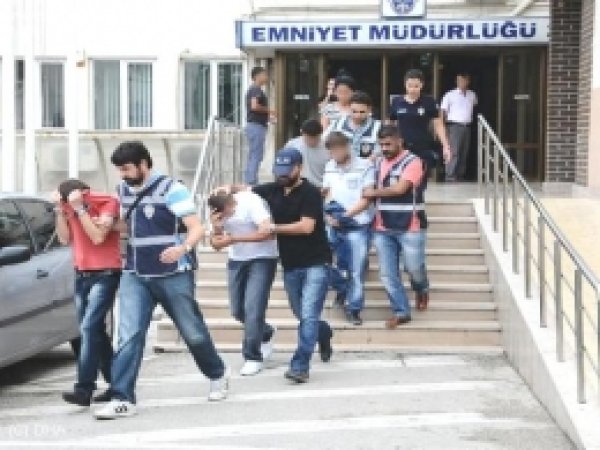 Van'da Uyuşturucu Operasyonu: 8 Kişi Tutuklandı 
