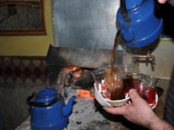 Hasköy'de Köz Çayına Yoğun İlgi 
