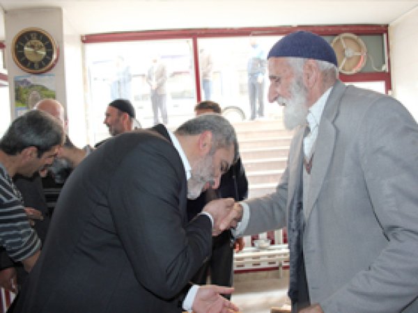 Turgut: Halkımız Oyunu Hak Edene Verecek