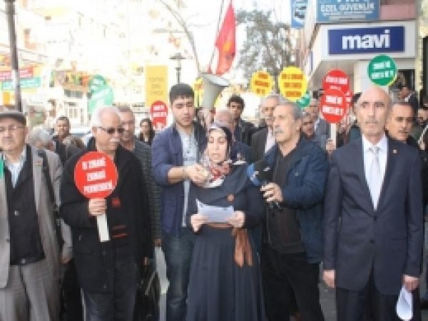 'Kürtçe Resmi Dil Olmalı'