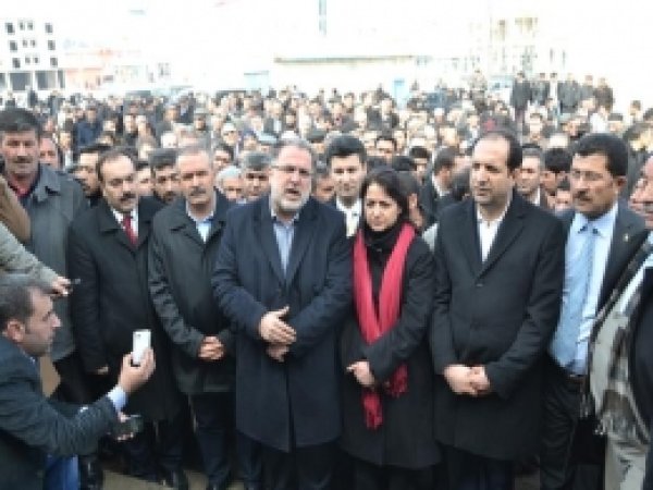 AK Parti'den Çaldıran Saldırısına Açıklama 