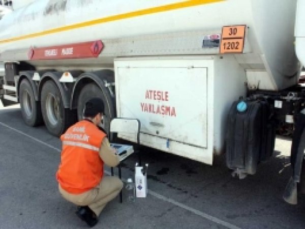 Mersin'de Kaçak Akaryakıt Baskınları 
