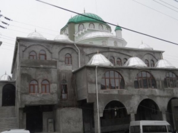 Dicle'nin En Büyük Camisi Yardım Bekliyor 