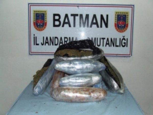 Batman'da 15 Kilo Esrar Ele Geçirildi 