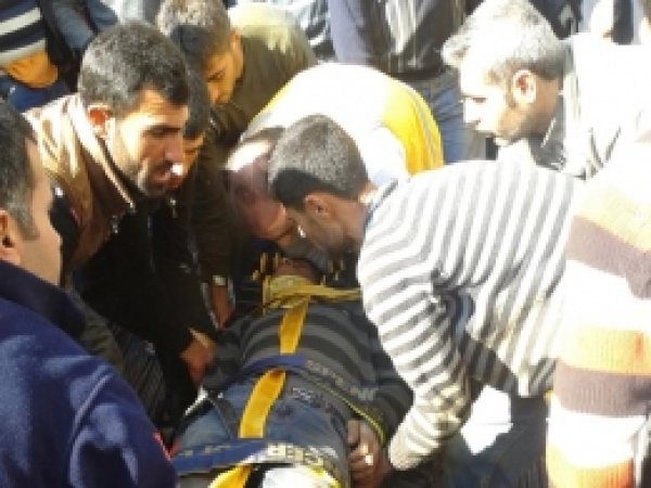 16 Yaşındaki Genç İnşaattan Düştü 