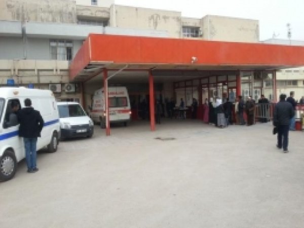 Zorla Attırılmak İstenen Bomba Çocuğun Elinde Patladı 